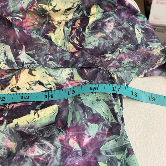 Lululemon miss misty iridescent jacket - Picture 13 of 14